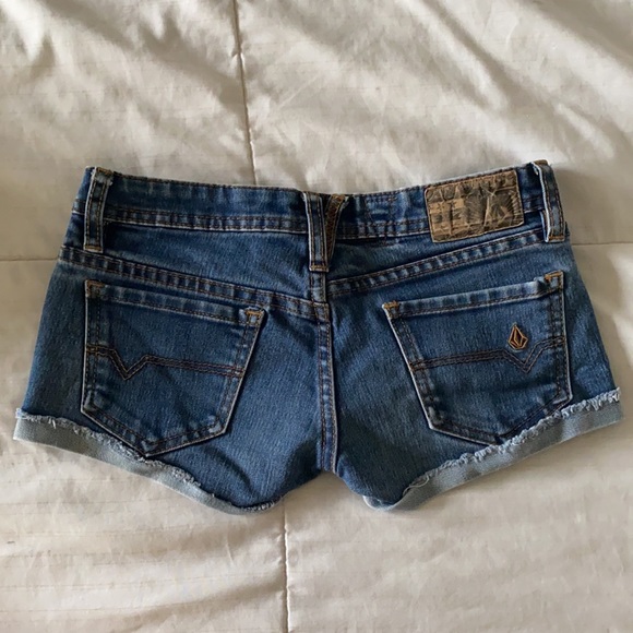 Volcom Jeans Shorts - Picture 4 of 4